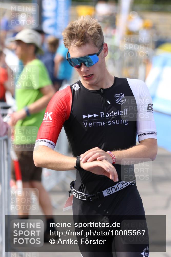 16.08.2026 - KN Förde Triathlon 2026 Antke Förster http://msf.ph/oto/10005567 16.08.2026 16:00:46 Laufen 1864, 2 meine-sportfotos.de