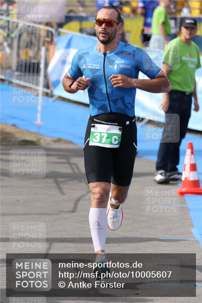 16.08.2026 - KN Förde Triathlon 2026 Antke Förster http://msf.ph/oto/10005607 16.08.2026 16:01:43 Laufen 1980, 37 meine-sportfotos.de