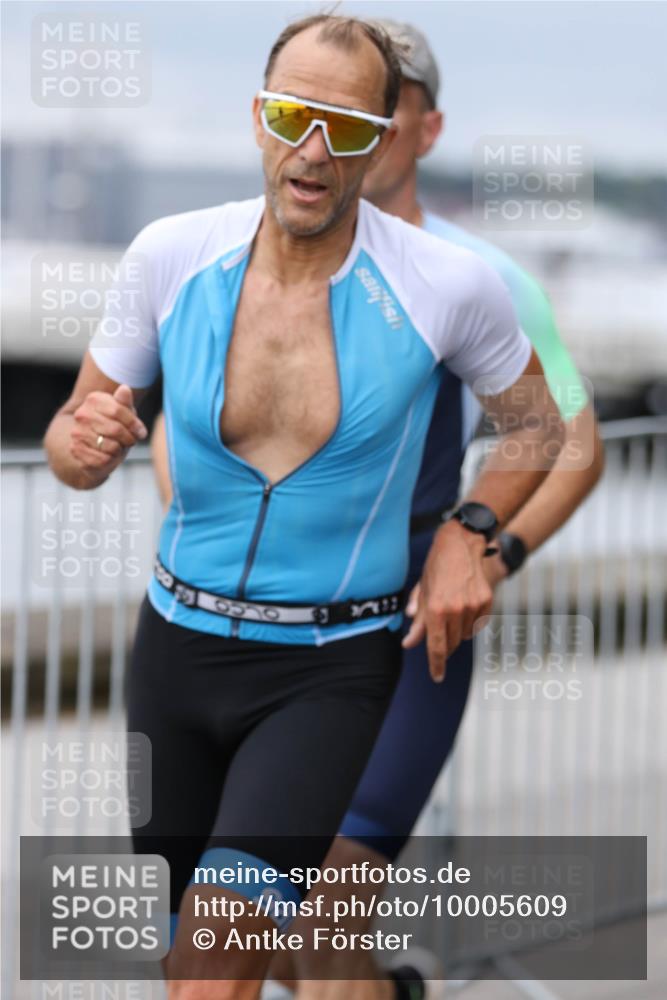 16.08.2026 - KN Förde Triathlon 2026 Antke Förster http://msf.ph/oto/10005609 16.08.2026 11:57:30 Laufen  meine-sportfotos.de