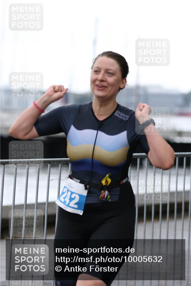 16.08.2026 - KN Förde Triathlon 2026 Antke Förster http://msf.ph/oto/10005632 16.08.2026 10:18:01 Laufen 242 meine-sportfotos.de