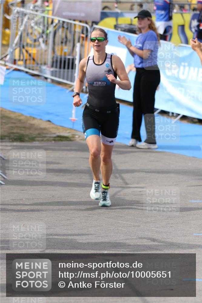 16.08.2026 - KN Förde Triathlon 2026 Antke Förster http://msf.ph/oto/10005651 16.08.2026 16:02:59 Laufen  meine-sportfotos.de