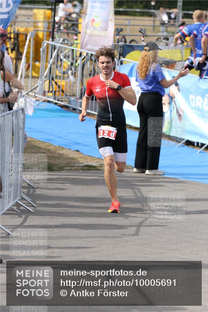 16.08.2026 - KN Förde Triathlon 2026 Antke Förster http://msf.ph/oto/10005691 16.08.2026 16:04:25 Laufen 12 meine-sportfotos.de