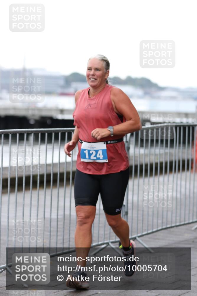 16.08.2026 - KN Förde Triathlon 2026 Antke Förster http://msf.ph/oto/10005704 16.08.2026 10:18:14 Laufen 124 meine-sportfotos.de