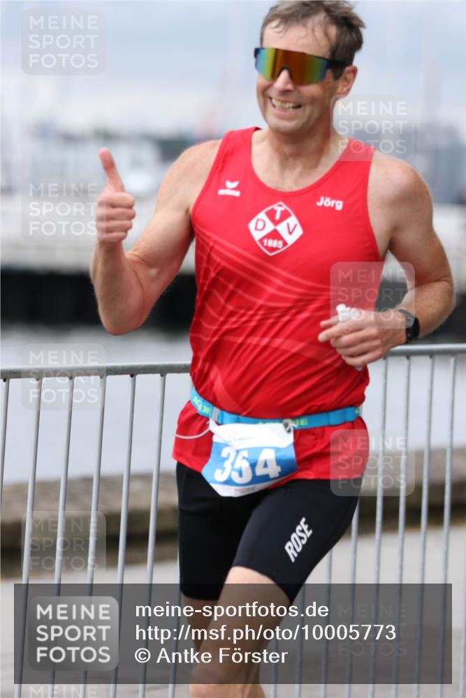 16.08.2026 - KN Förde Triathlon 2026 Antke Förster http://msf.ph/oto/10005773 16.08.2026 11:58:14 Laufen 354 meine-sportfotos.de