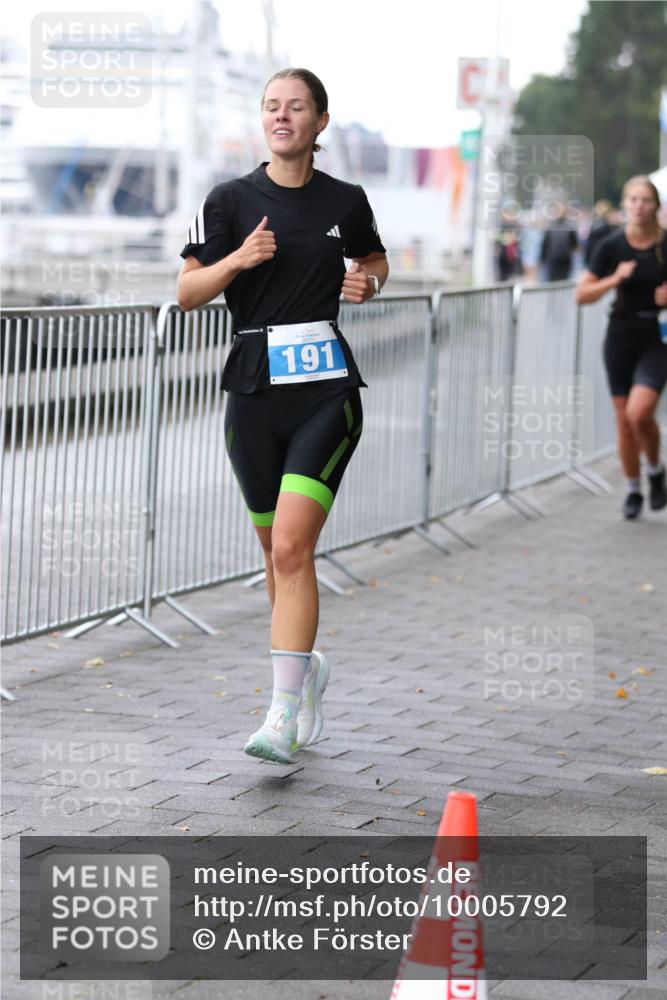 16.08.2026 - KN Förde Triathlon 2026 Antke Förster http://msf.ph/oto/10005792 16.08.2026 10:18:38 Laufen 191 meine-sportfotos.de