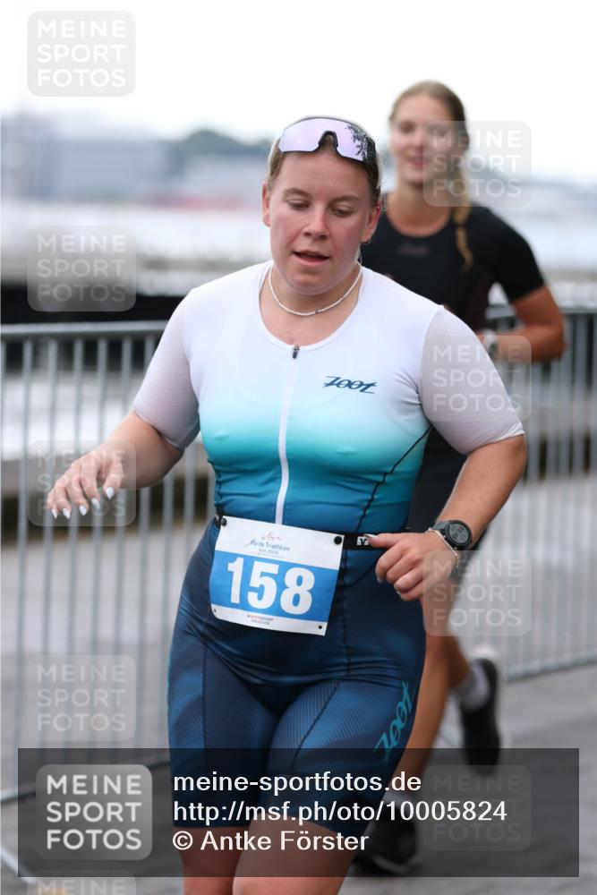 16.08.2026 - KN Förde Triathlon 2026 Antke Förster http://msf.ph/oto/10005824 16.08.2026 10:18:43 Laufen 7001, 2026, 158 meine-sportfotos.de