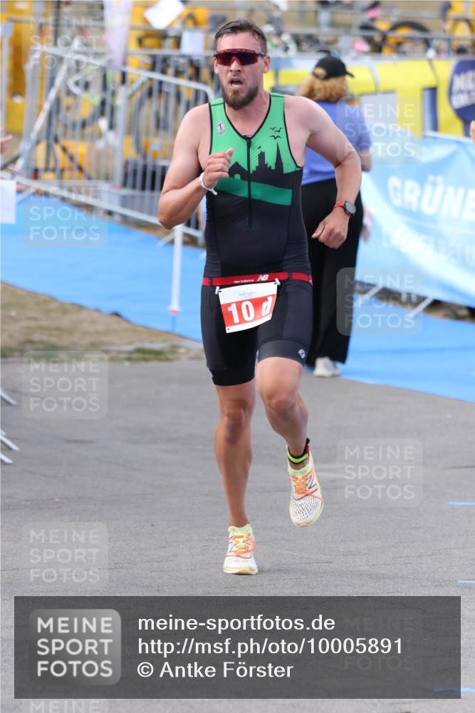 16.08.2026 - KN Förde Triathlon 2026 Antke Förster http://msf.ph/oto/10005891 16.08.2026 16:15:01 Laufen 2, 10 meine-sportfotos.de