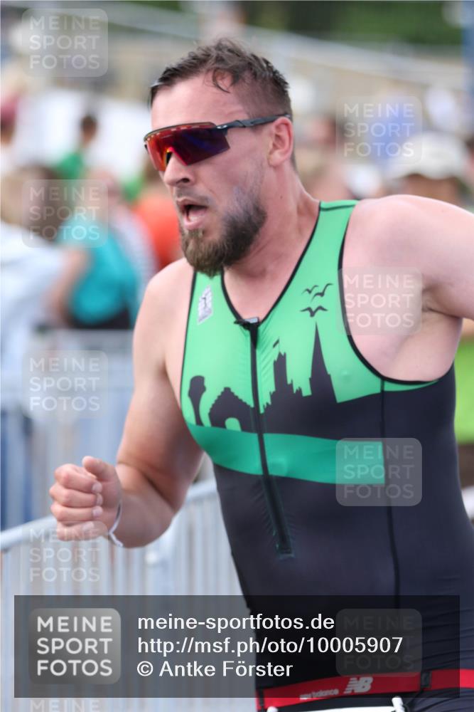 16.08.2026 - KN Förde Triathlon 2026 Antke Förster http://msf.ph/oto/10005907 16.08.2026 16:15:03 Laufen  meine-sportfotos.de