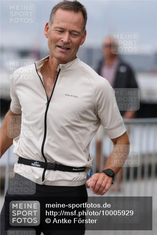 16.08.2026 - KN Förde Triathlon 2026 Antke Förster http://msf.ph/oto/10005929 16.08.2026 11:58:56 Laufen  meine-sportfotos.de