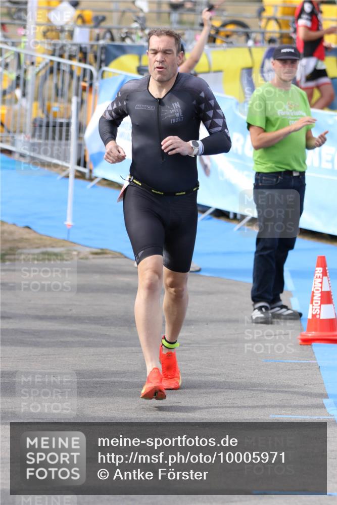 16.08.2026 - KN Förde Triathlon 2026 Antke Förster http://msf.ph/oto/10005971 16.08.2026 16:15:50 Laufen  meine-sportfotos.de