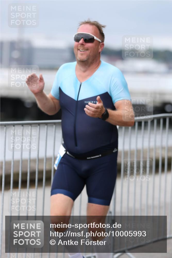 16.08.2026 - KN Förde Triathlon 2026 Antke Förster http://msf.ph/oto/10005993 16.08.2026 11:59:19 Laufen  meine-sportfotos.de