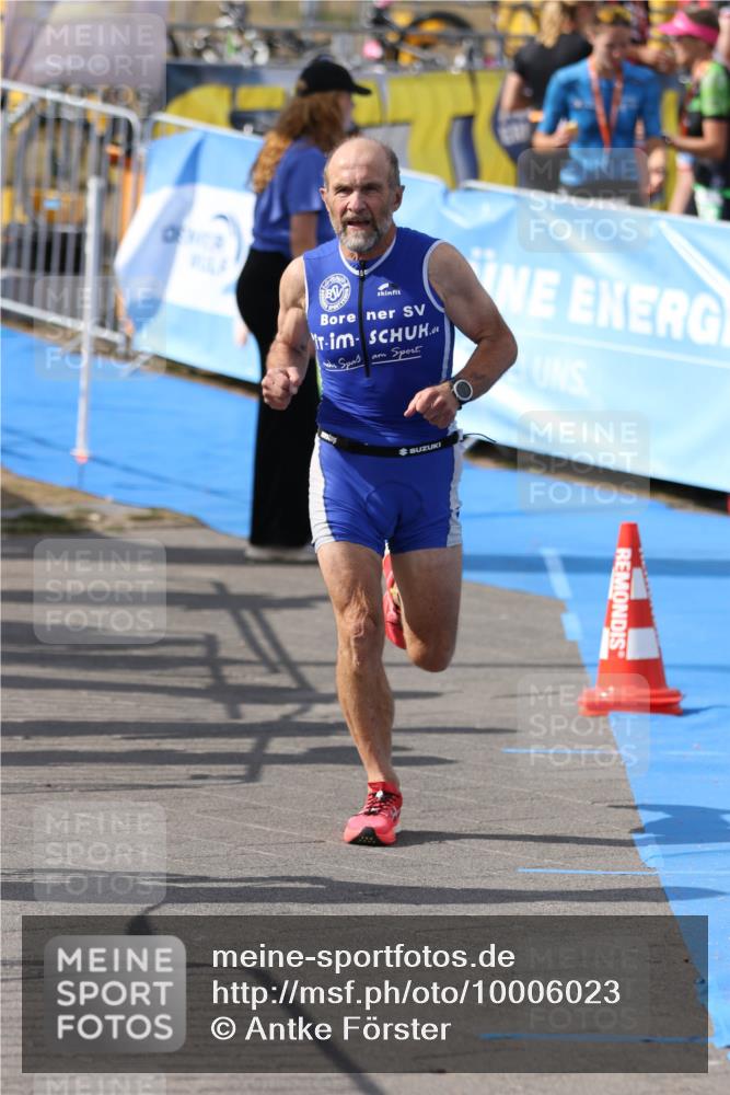 16.08.2026 - KN Förde Triathlon 2026 Antke Förster http://msf.ph/oto/10006023 16.08.2026 16:18:51 Laufen  meine-sportfotos.de