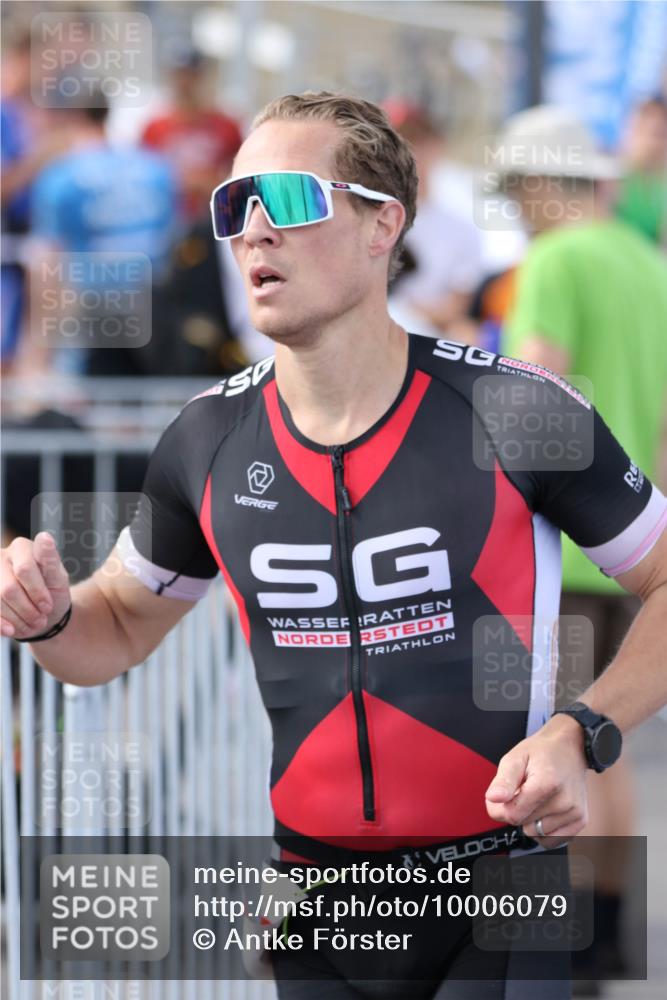 16.08.2026 - KN Förde Triathlon 2026 Antke Förster http://msf.ph/oto/10006079 16.08.2026 16:23:51 Laufen  meine-sportfotos.de