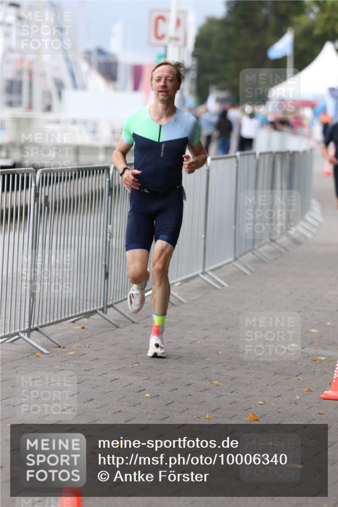 16.08.2026 - KN Förde Triathlon 2026 Antke Förster http://msf.ph/oto/10006340 16.08.2026 12:02:24 Laufen  meine-sportfotos.de