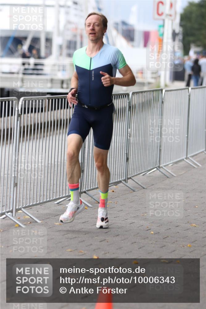 16.08.2026 - KN Förde Triathlon 2026 Antke Förster http://msf.ph/oto/10006343 16.08.2026 12:02:24 Laufen  meine-sportfotos.de