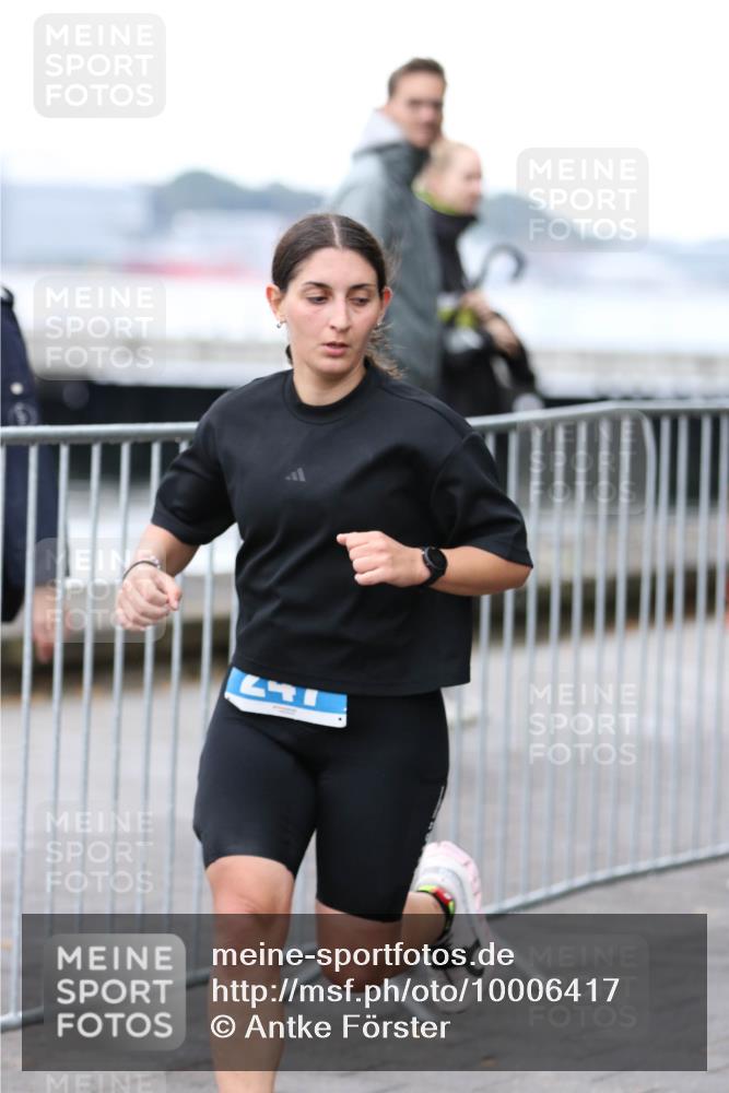 16.08.2026 - KN Förde Triathlon 2026 Antke Förster http://msf.ph/oto/10006417 16.08.2026 10:22:19 Laufen  meine-sportfotos.de