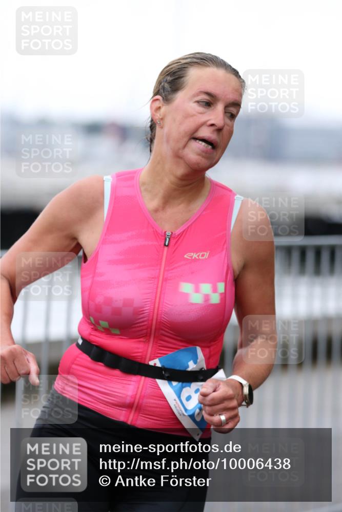 16.08.2026 - KN Förde Triathlon 2026 Antke Förster http://msf.ph/oto/10006438 16.08.2026 10:22:26 Laufen  meine-sportfotos.de
