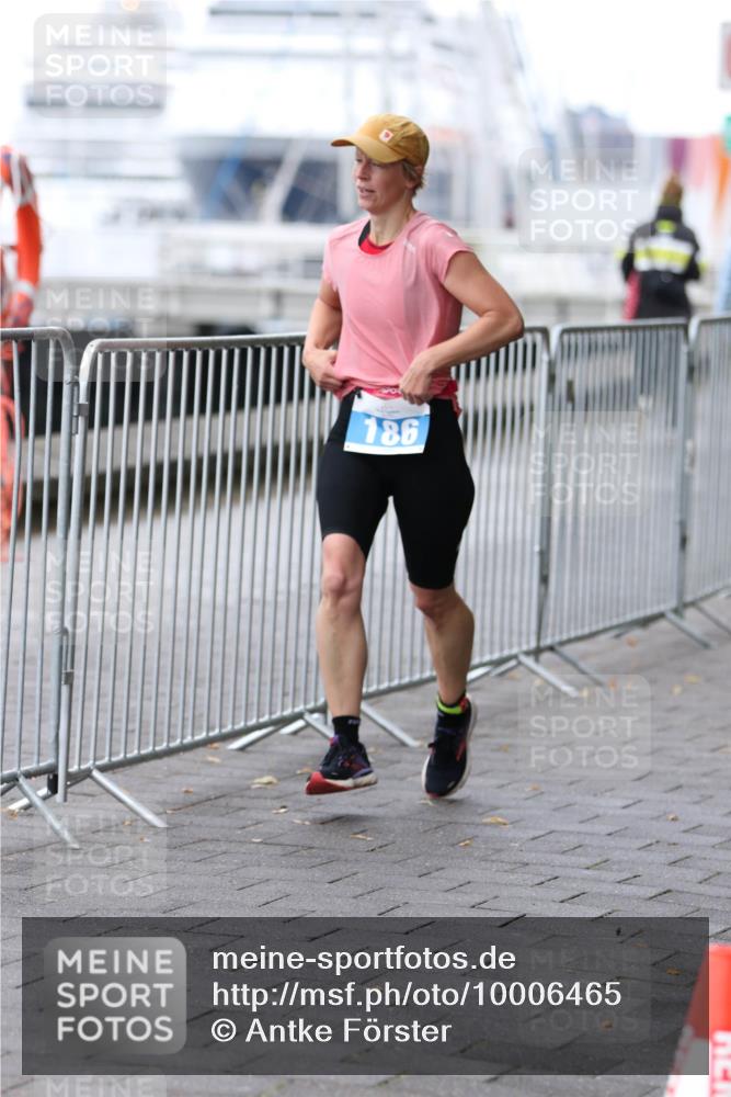 16.08.2026 - KN Förde Triathlon 2026 Antke Förster http://msf.ph/oto/10006465 16.08.2026 10:22:40 Laufen 186 meine-sportfotos.de