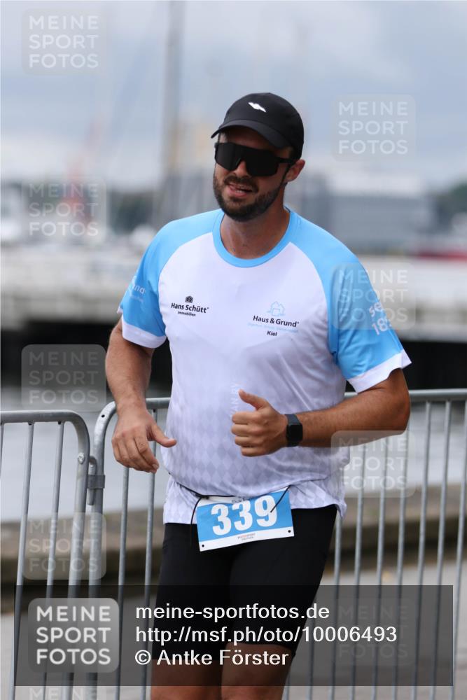 16.08.2026 - KN Förde Triathlon 2026 Antke Förster http://msf.ph/oto/10006493 16.08.2026 12:03:38 Laufen 339, 18 meine-sportfotos.de