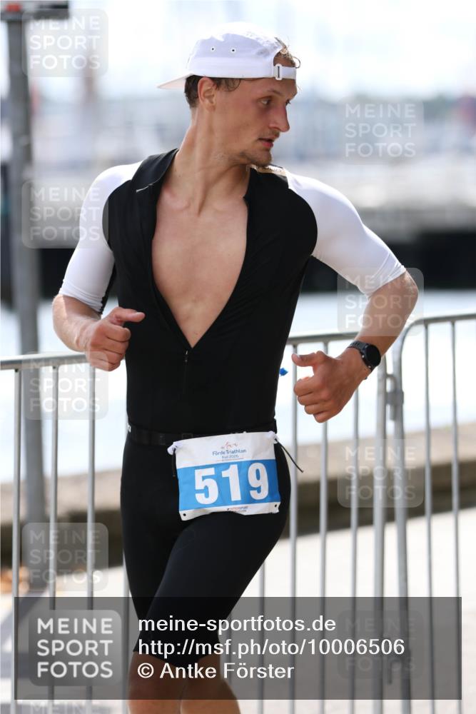 16.08.2026 - KN Förde Triathlon 2026 Antke Förster http://msf.ph/oto/10006506 16.08.2026 13:47:32 Laufen 519 meine-sportfotos.de