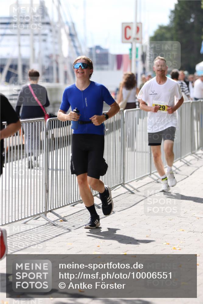 16.08.2026 - KN Förde Triathlon 2026 Antke Förster http://msf.ph/oto/10006551 16.08.2026 13:47:47 Laufen 29 meine-sportfotos.de