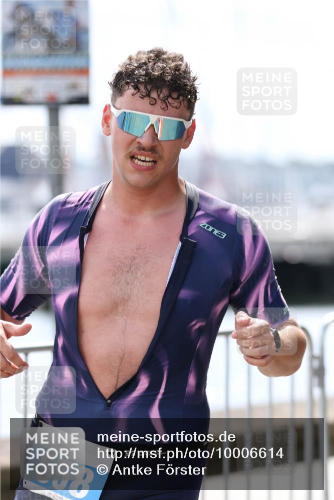 16.08.2026 - KN Förde Triathlon 2026 Antke Förster http://msf.ph/oto/10006614 16.08.2026 13:48:15 Laufen 3, 2026, 558 meine-sportfotos.de