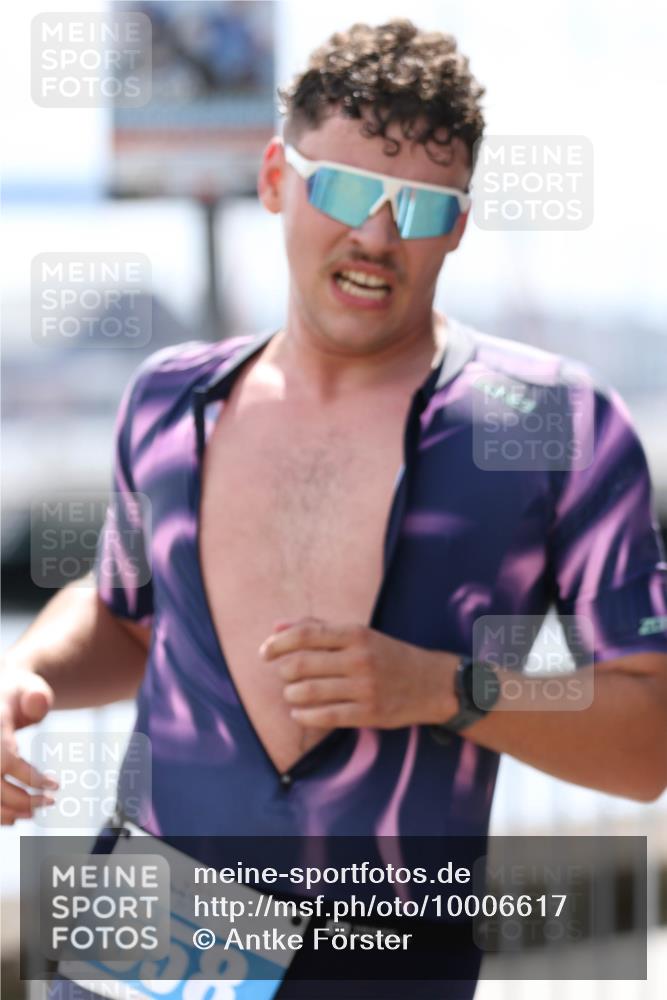 16.08.2026 - KN Förde Triathlon 2026 Antke Förster http://msf.ph/oto/10006617 16.08.2026 13:48:16 Laufen 558 meine-sportfotos.de