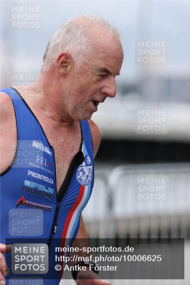 16.08.2026 - KN Förde Triathlon 2026 Antke Förster http://msf.ph/oto/10006625 16.08.2026 12:04:42 Laufen  meine-sportfotos.de