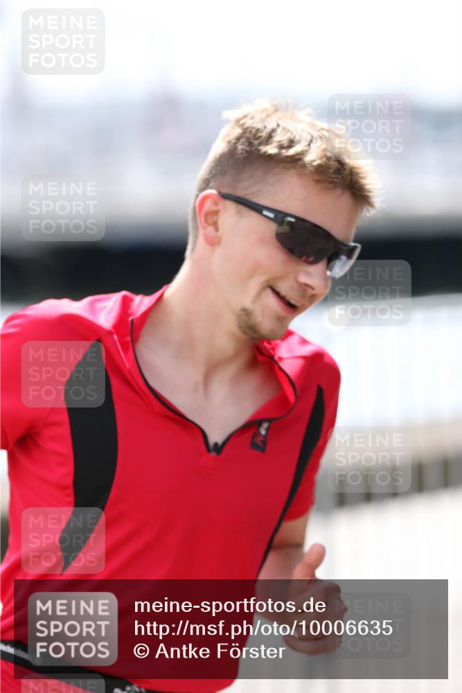 16.08.2026 - KN Förde Triathlon 2026 Antke Förster http://msf.ph/oto/10006635 16.08.2026 13:48:29 Laufen  meine-sportfotos.de