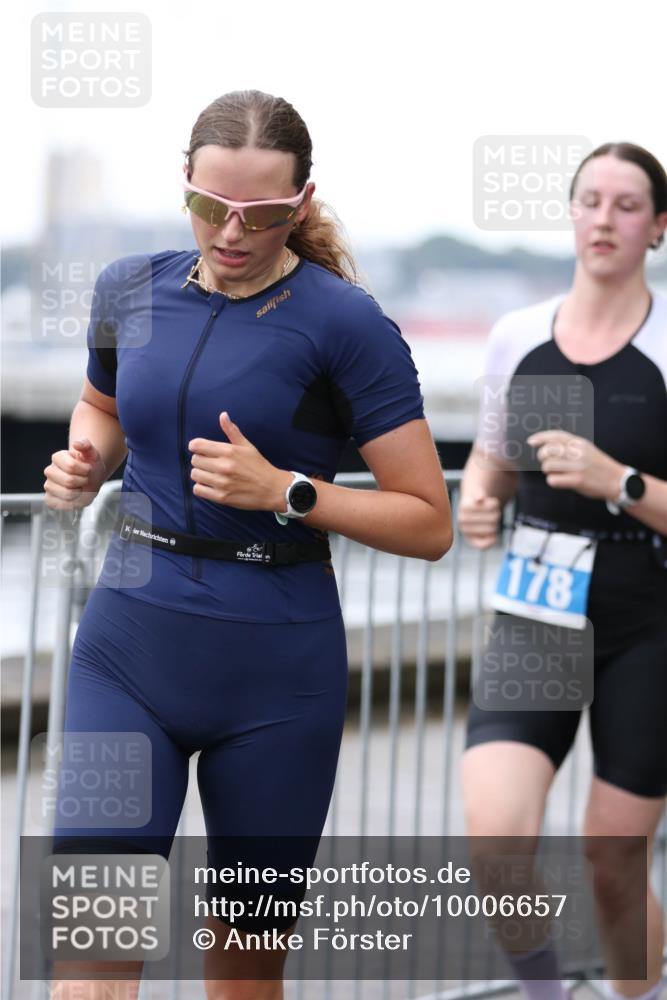 16.08.2026 - KN Förde Triathlon 2026 Antke Förster http://msf.ph/oto/10006657 16.08.2026 10:24:07 Laufen 178 meine-sportfotos.de