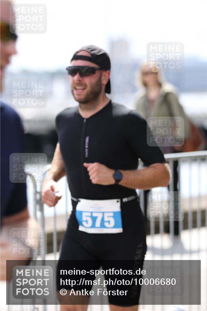 16.08.2026 - KN Förde Triathlon 2026 Antke Förster http://msf.ph/oto/10006680 16.08.2026 13:48:47 Laufen 575 meine-sportfotos.de