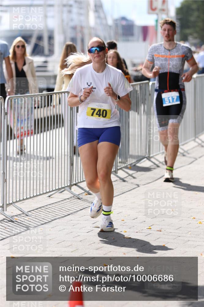 16.08.2026 - KN Förde Triathlon 2026 Antke Förster http://msf.ph/oto/10006686 16.08.2026 13:48:52 Laufen 740, 517 meine-sportfotos.de