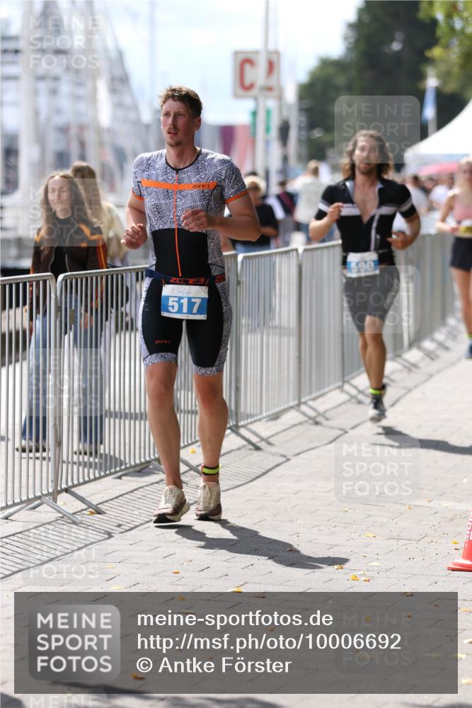 16.08.2026 - KN Förde Triathlon 2026 Antke Förster http://msf.ph/oto/10006692 16.08.2026 13:48:53 Laufen 517, 590 meine-sportfotos.de