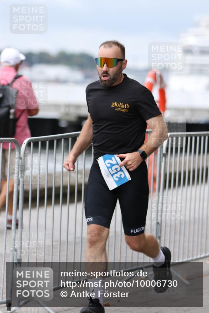16.08.2026 - KN Förde Triathlon 2026 Antke Förster http://msf.ph/oto/10006730 16.08.2026 12:05:26 Laufen 352 meine-sportfotos.de