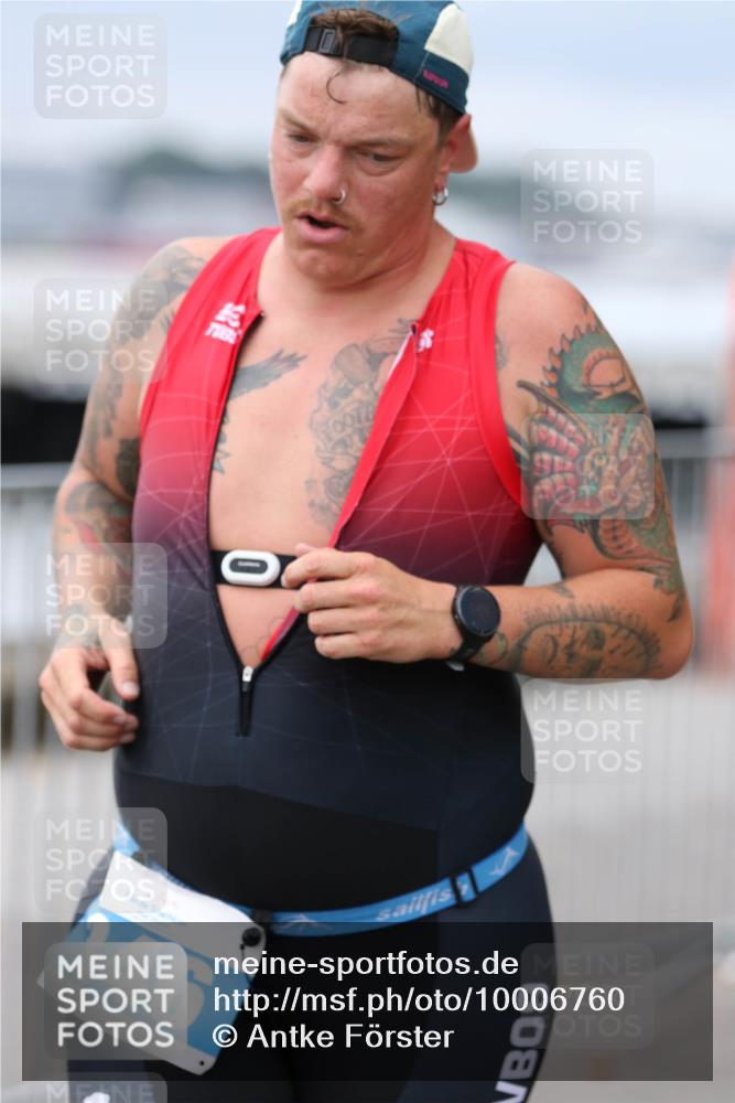 16.08.2026 - KN Förde Triathlon 2026 Antke Förster http://msf.ph/oto/10006760 16.08.2026 12:05:36 Laufen 46, 608 meine-sportfotos.de