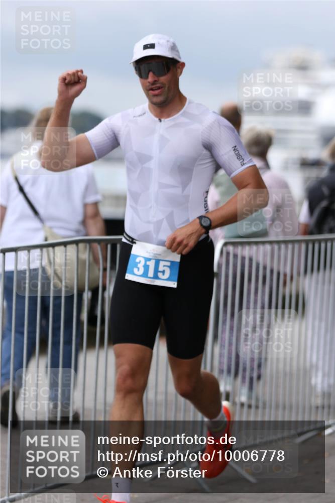 16.08.2026 - KN Förde Triathlon 2026 Antke Förster http://msf.ph/oto/10006778 16.08.2026 12:05:46 Laufen 315, 7 meine-sportfotos.de