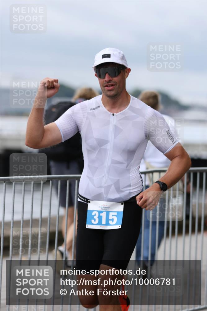 16.08.2026 - KN Förde Triathlon 2026 Antke Förster http://msf.ph/oto/10006781 16.08.2026 12:05:47 Laufen 315 meine-sportfotos.de