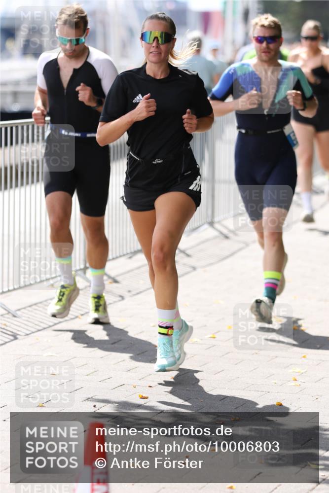 16.08.2026 - KN Förde Triathlon 2026 Antke Förster http://msf.ph/oto/10006803 16.08.2026 13:49:40 Laufen  meine-sportfotos.de