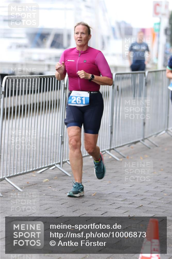 16.08.2026 - KN Förde Triathlon 2026 Antke Förster http://msf.ph/oto/10006873 16.08.2026 10:25:53 Laufen 261 meine-sportfotos.de