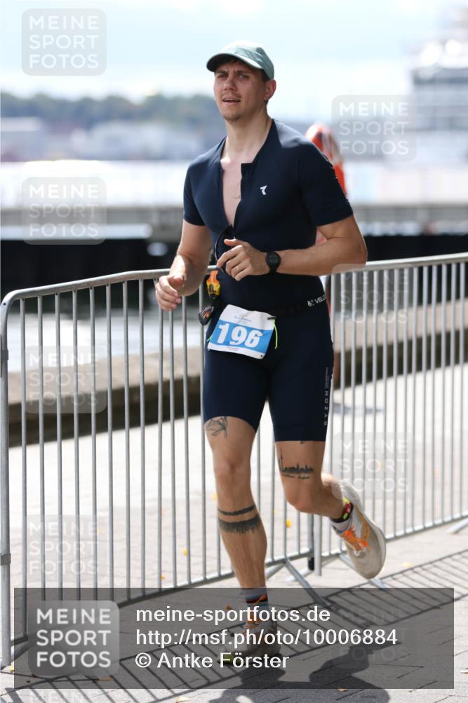 16.08.2026 - KN Förde Triathlon 2026 Antke Förster http://msf.ph/oto/10006884 16.08.2026 13:50:03 Laufen 196 meine-sportfotos.de
