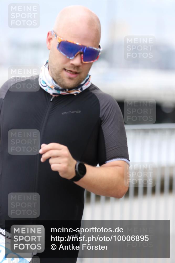16.08.2026 - KN Förde Triathlon 2026 Antke Förster http://msf.ph/oto/10006895 16.08.2026 12:06:30 Laufen  meine-sportfotos.de