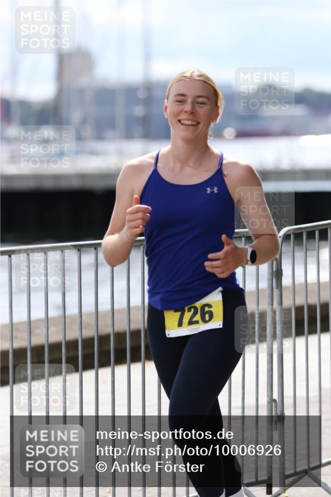 16.08.2026 - KN Förde Triathlon 2026 Antke Förster http://msf.ph/oto/10006926 16.08.2026 13:50:32 Laufen 726 meine-sportfotos.de
