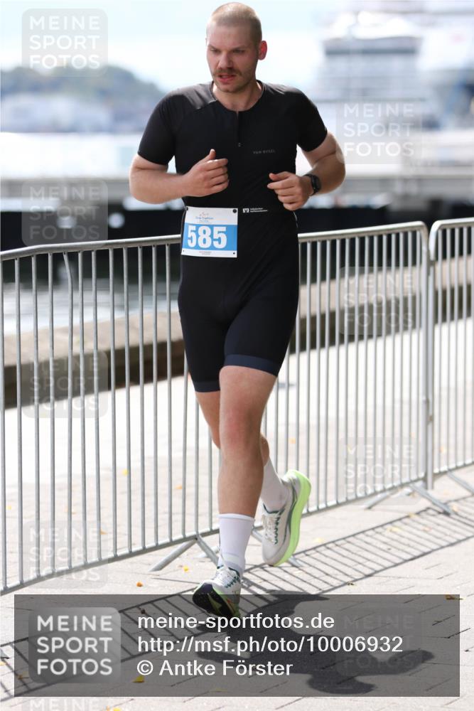 16.08.2026 - KN Förde Triathlon 2026 Antke Förster http://msf.ph/oto/10006932 16.08.2026 13:50:34 Laufen 585 meine-sportfotos.de