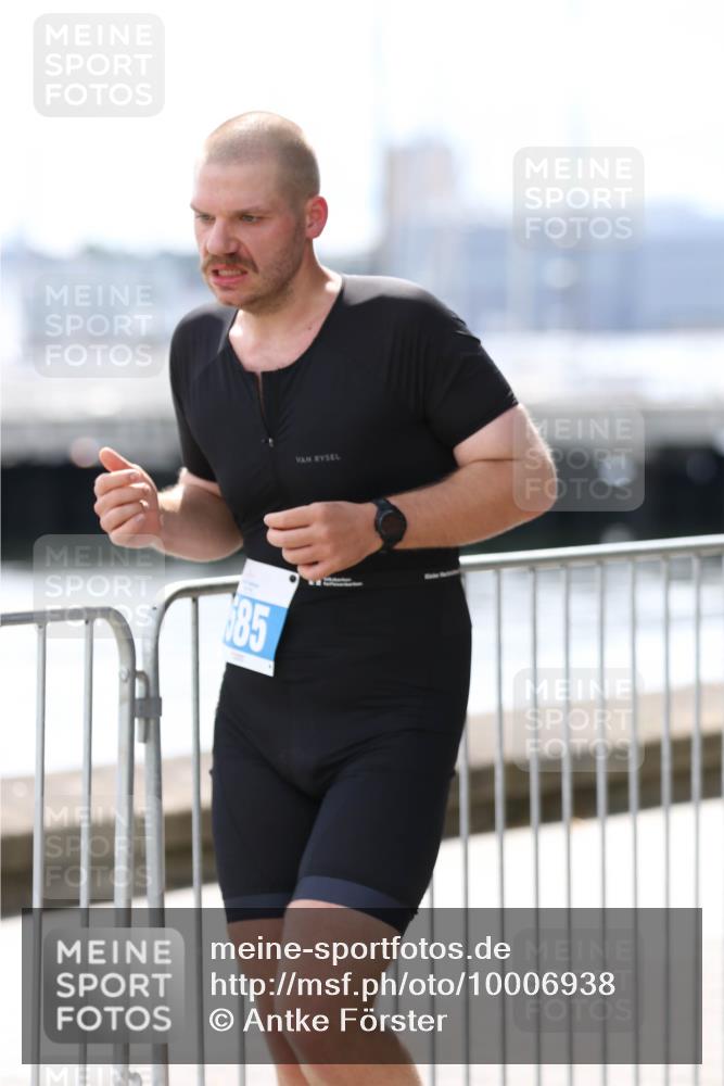 16.08.2026 - KN Förde Triathlon 2026 Antke Förster http://msf.ph/oto/10006938 16.08.2026 13:50:35 Laufen 185 meine-sportfotos.de