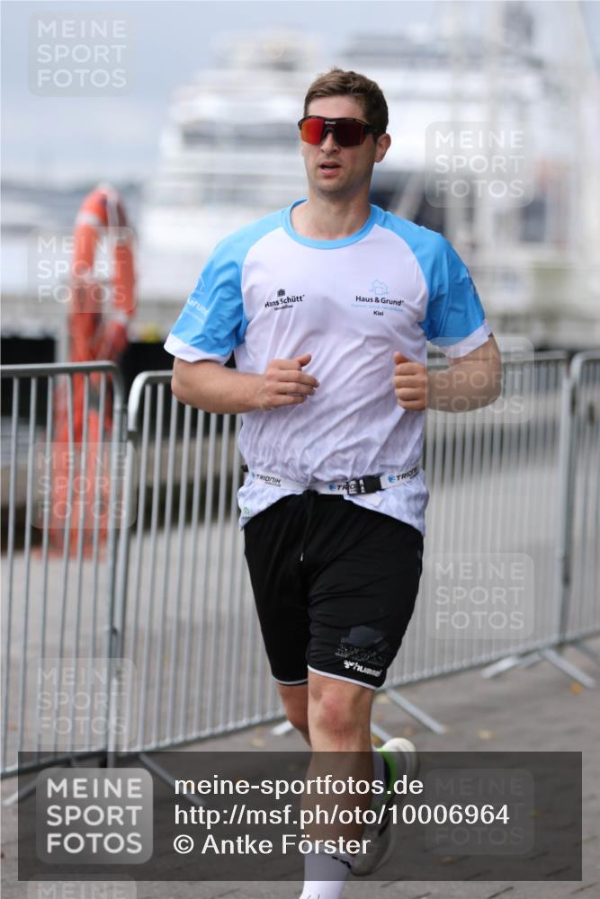 16.08.2026 - KN Förde Triathlon 2026 Antke Förster http://msf.ph/oto/10006964 16.08.2026 12:06:54 Laufen  meine-sportfotos.de