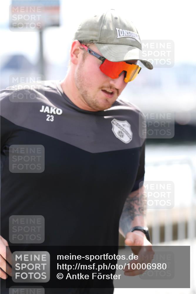 16.08.2026 - KN Förde Triathlon 2026 Antke Förster http://msf.ph/oto/10006980 16.08.2026 13:51:03 Laufen 23 meine-sportfotos.de