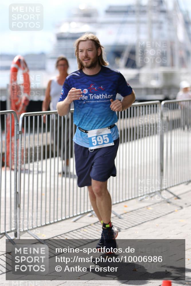 16.08.2026 - KN Förde Triathlon 2026 Antke Förster http://msf.ph/oto/10006986 16.08.2026 13:51:05 Laufen 595 meine-sportfotos.de