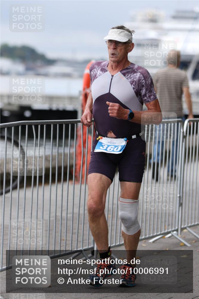 16.08.2026 - KN Förde Triathlon 2026 Antke Förster http://msf.ph/oto/10006991 16.08.2026 12:07:09 Laufen 360 meine-sportfotos.de