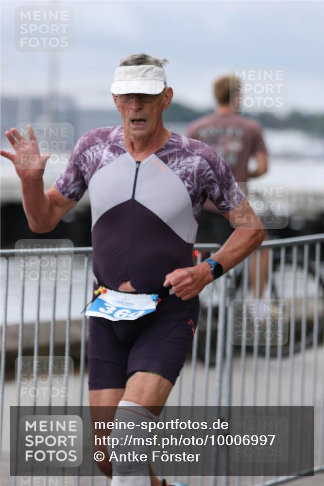 16.08.2026 - KN Förde Triathlon 2026 Antke Förster http://msf.ph/oto/10006997 16.08.2026 12:07:10 Laufen 360 meine-sportfotos.de