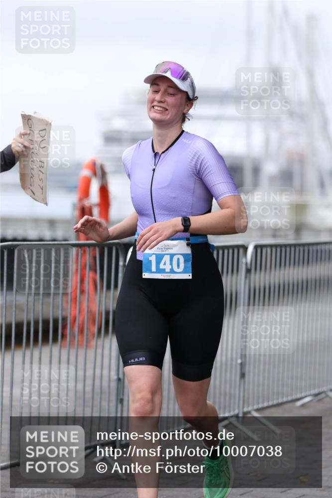 16.08.2026 - KN Förde Triathlon 2026 Antke Förster http://msf.ph/oto/10007038 16.08.2026 10:27:07 Laufen 140 meine-sportfotos.de
